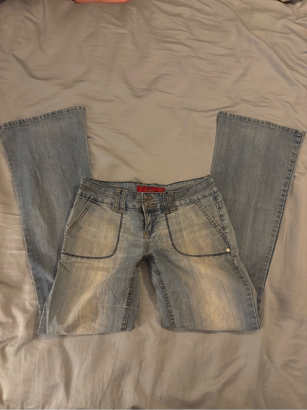 2000s y2k vintage low rise light wash bootcut jeans